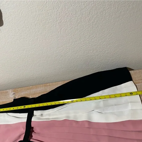 Kate Spade Black and Pink Sleeveless Color Block Dress with Belt - Picture 11 of 12